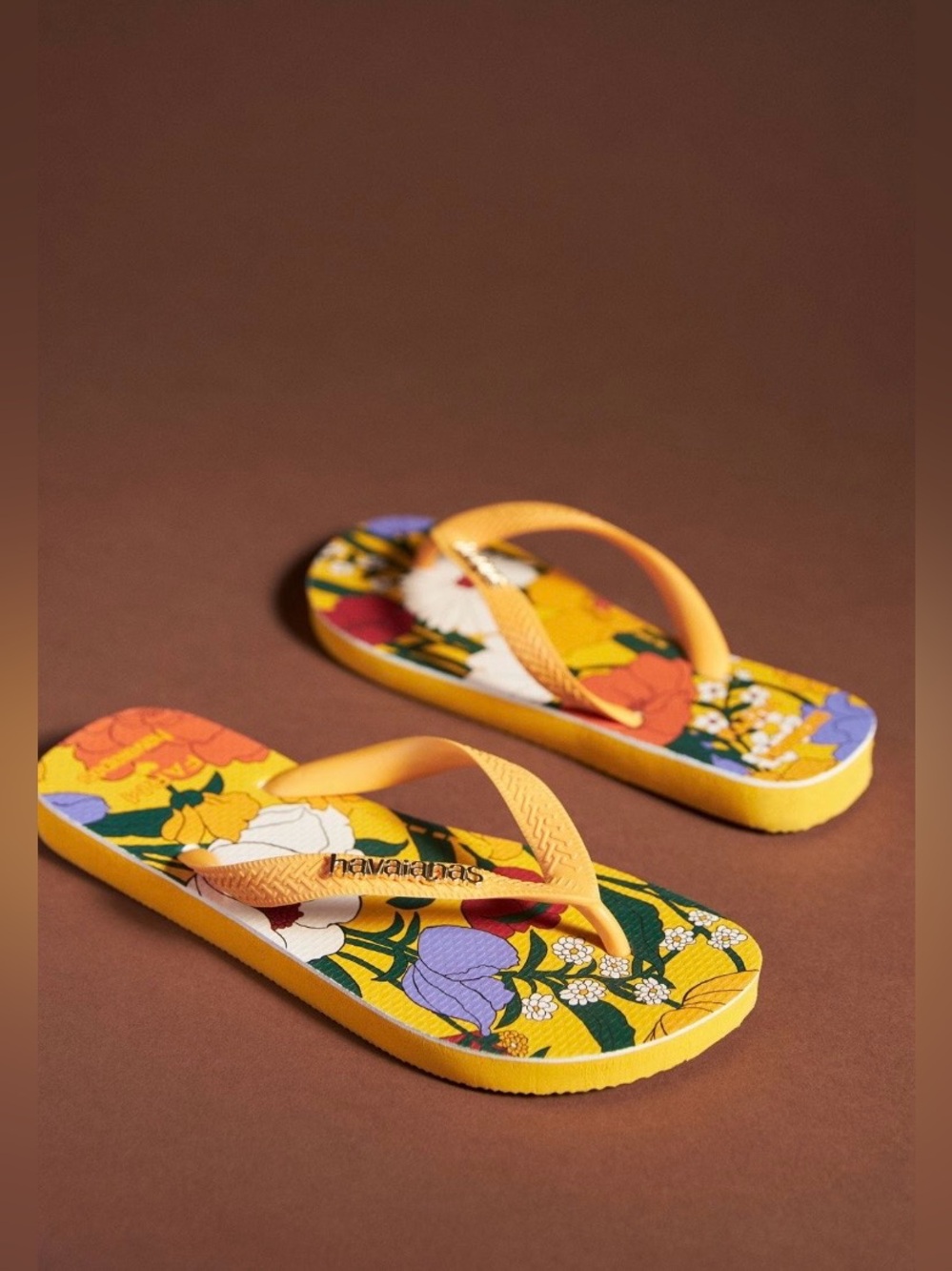 FARM Rio x Havaianas Floral Yellow Thong Sandals,Size 6